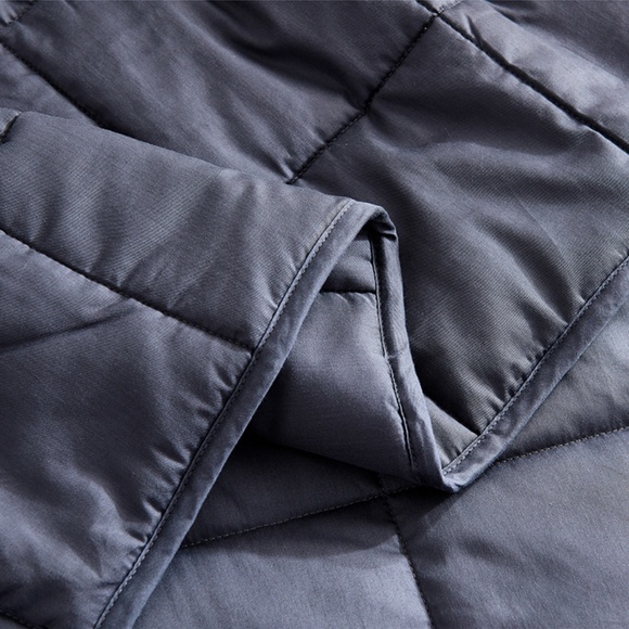 15 lb Weighted Blanket - Cooling, Cotton, Queen - Picture 5 of 17